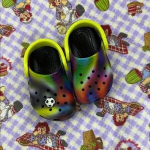 CROCS Kids Rainbow Soccer Slippers